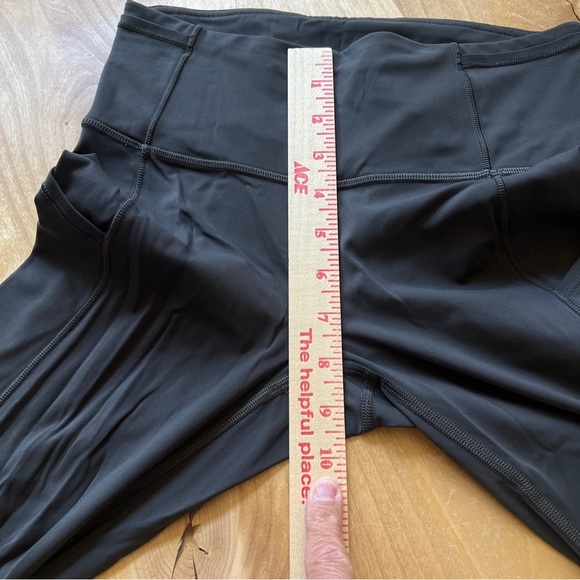 LULULEMON POWER THRU HI RISE TIGHT LEGGING 4 GRAY DROP IN POCKETS RAW LEG HEM - Picture 10 of 12